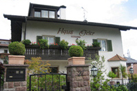foto Haus Geier appartamenti Tirolo prospetto ovest